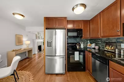 6325 42nd Avenue SW, Seattle, WA 98136 - Photo 13