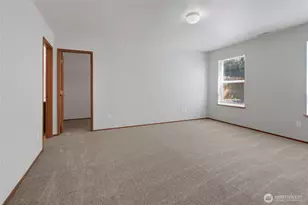 9914 195th Ave E, Bonney Lake, WA 98391 - Photo 15
