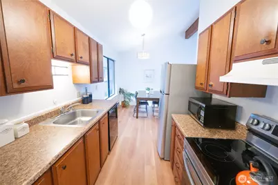 2562 Thorndyke Avenue W #405, Seattle, WA 98199 - Photo 11