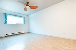 7924 212th St SW, Edmonds, WA 98026 - Photo 9