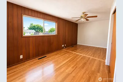 216 Caspers Street, Edmonds, WA 98020 - Photo 9
