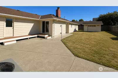 216 Caspers Street, Edmonds, WA 98020 - Photo 17