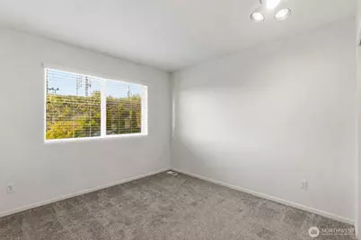 16403 22nd Street E, Lake Tapps, WA 98391 - Photo 31