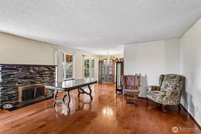 8621 Vistarama Avenue, Everett, WA 98208 - Photo 5