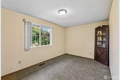 8621 Vistarama Avenue, Everett, WA 98208 - Photo 19