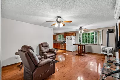8621 Vistarama Avenue, Everett, WA 98208 - Photo 13