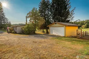 1494 Van Wyck Rd, Bellingham, WA 98226 - Photo 21