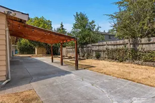 2352 N 188th St, Shoreline, WA 98133 - Photo 25