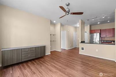 15100 6th Avenue SW #518, Burien, WA 98166 - Photo 5