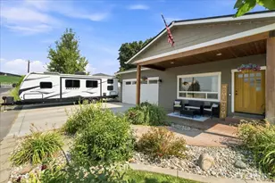 471 N Iowa Ave, East Wenatchee, WA 98802 - Photo 3