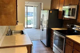 10628 Glen Acres Dr S, Seattle, WA 98168 - Photo 7