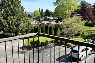 10628 Glen Acres Dr S, Seattle, WA 98168 - Photo 11