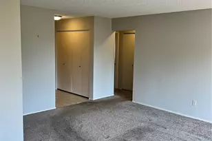 10628 Glen Acres Dr S, Seattle, WA 98168 - Photo 13