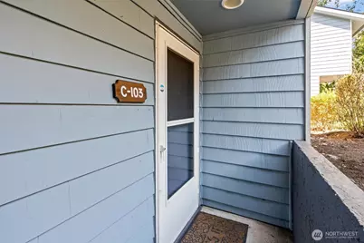 2630 S 226th Street #C103, Des Moines, WA 98198 - Photo 1
