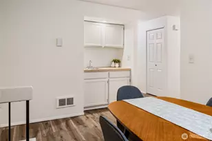 1819 N 107th St, Seattle, WA 98133 - Photo 13