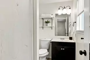 1116 SW 106th St, Seattle, WA 98146 - Photo 13