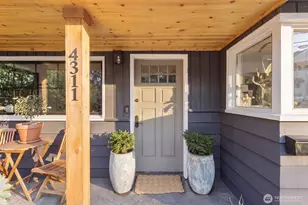 4311 NE 55th St, Seattle, WA 98105 - Photo 5