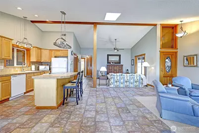 870 Livingston Bay Shore Drive, Camano Island, WA 98282 - Photo 27