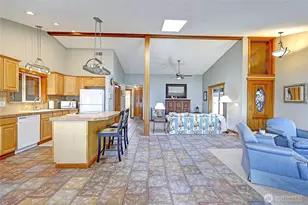 870 Livingston Bay Shore Dr, Camano Island, WA 98282 - Photo 27