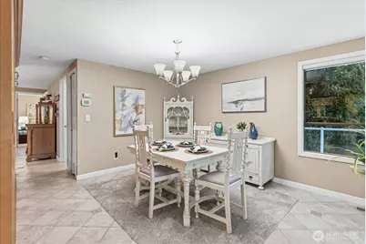 2053 E Beaver Lake Drive SE, Sammamish, WA 98075 - Photo 23