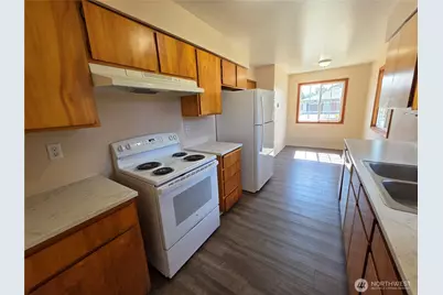 3382 Nebraska Street, Longview, WA 98632 - Photo 17