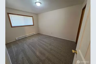 3382 Nebraska Street, Longview, WA 98632 - Photo 13