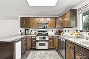 6087 Sunset Ave NE, Bremerton, WA 98311 - Photo 13