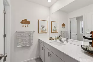 729 129th St E, Tacoma, WA 98445 - Photo 19