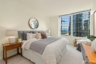 10700 NE 4th St, Bellevue, WA 98004 - Photo 15