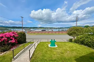 1517 6th St, Anacortes, WA 98221 - Photo 3