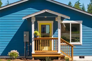 6884 Helena St, Clinton, WA 98236 - Photo 1