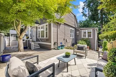 324 27th Avenue E, Seattle, WA 98112 - Photo 3
