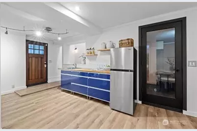 324 27th Avenue E, Seattle, WA 98112 - Photo 29