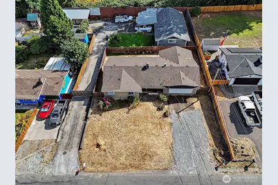 8718 107th St E, Puyallup, WA 98373 - Photo 27