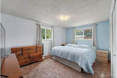 8718 107th St E, Puyallup, WA 98373 - Photo 13