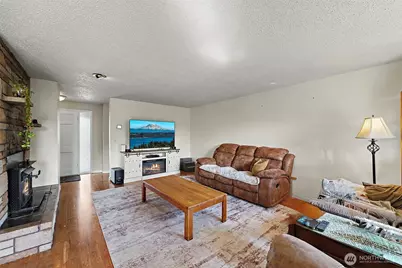8718 107th St E, Puyallup, WA 98373 - Photo 7