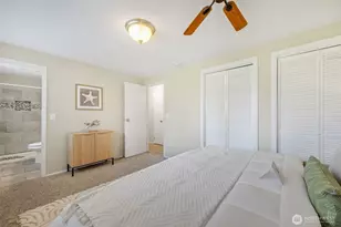 136 128th Ave NE, Bellevue, WA 98005 - Photo 17