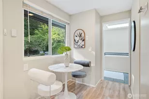 136 128th Ave NE, Bellevue, WA 98005 - Photo 13