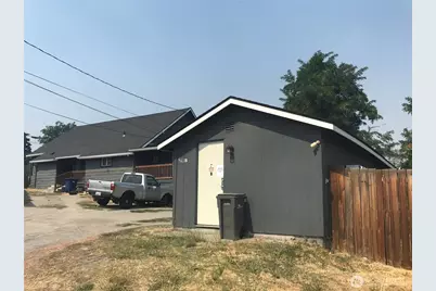 541 Walker Avenue, Wenatchee, WA 98801 - Photo 3