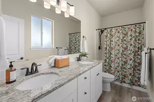 71 E Connemara Way, Shelton, WA 98584 - Photo 11