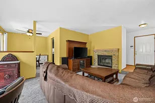 20901 116th St E, Bonney Lake, WA 98391 - Photo 9