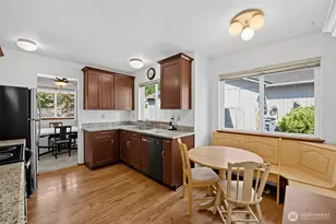 20901 116th St E, Bonney Lake, WA 98391 - Photo 15