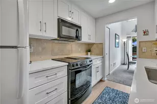 22352 6th Ave S, Des Moines, WA 98198 - Photo 19