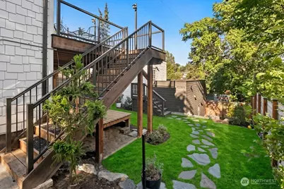 3228 35th Avenue W, Seattle, WA 98199 - Photo 35