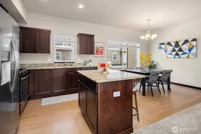 7236 212th Street SW #B, Edmonds, WA 98026 - Photo 13