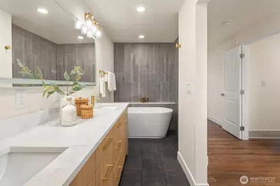 12442 83rd Avenue S, Seattle, WA 98178 - Photo 33