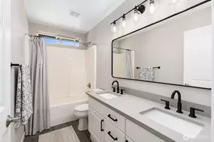 6522 W Crestview Loop SE, Snoqualmie, WA 98065 - Photo 19