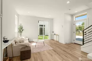 9251 Palatine Ave N, Seattle, WA 98103 - Photo 7