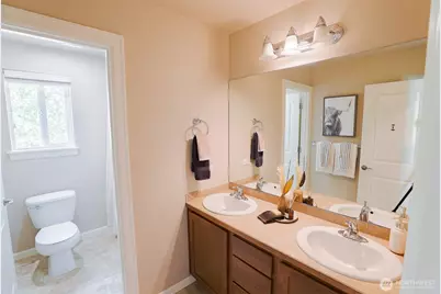 208 Ilwaco Place SE, Renton, WA 98059 - Photo 27