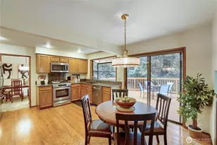 20525 NE 68th St, Redmond, WA 98053 - Photo 13